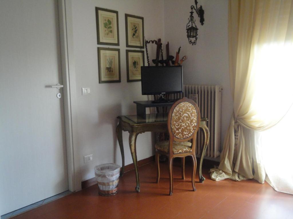 Cisanello House Hotel Пиза Стая снимка